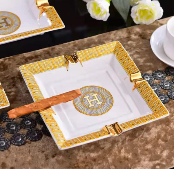 Classic Cigar Ashtray for Home and Office